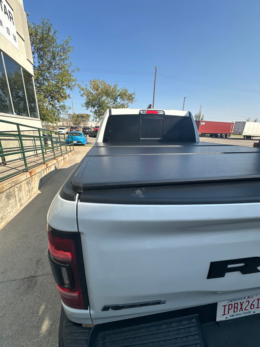Dodge Ram 1500 Hard Tri-Fold Tonneau Cover