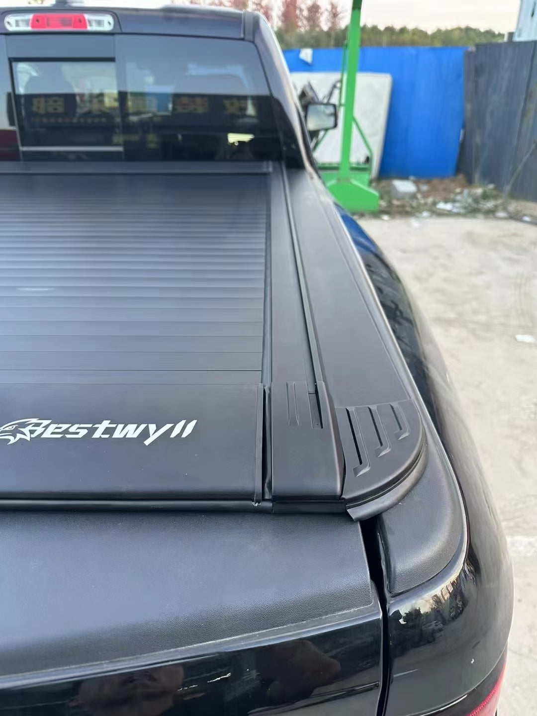 Bestwyll Manual Retractable Truck Bed Cover -Dodge Ram 1500& TRX