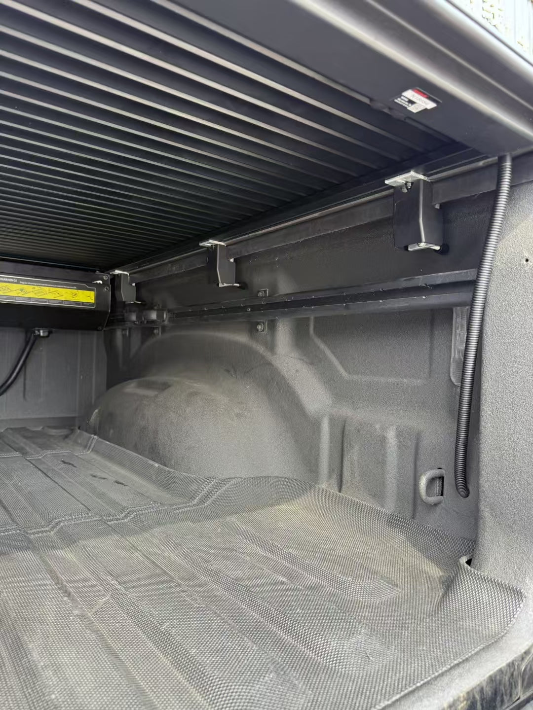 Bestwyll Electrical Retractable Truck Bed Cover - Ram 1500