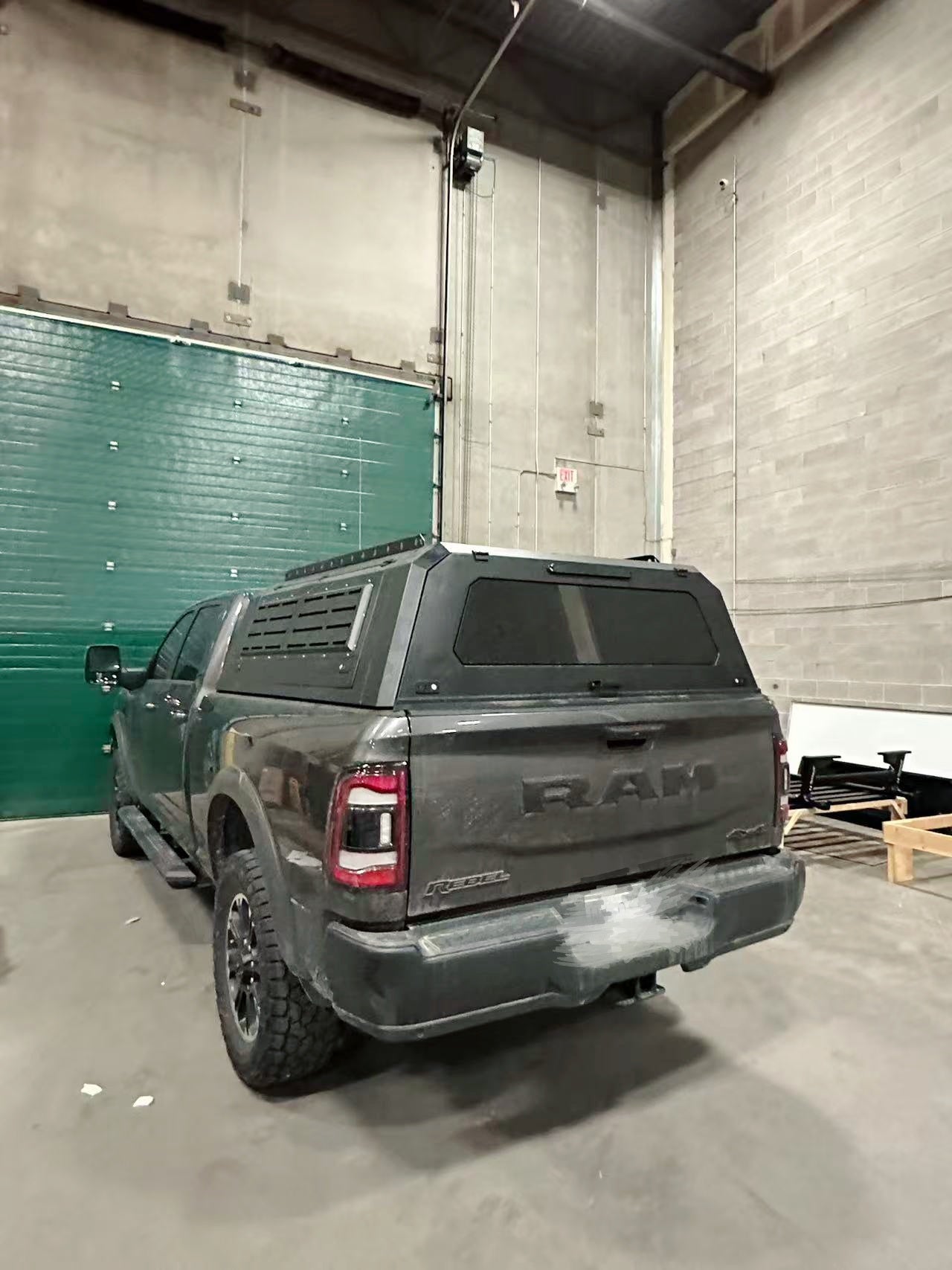 Dodge Ram 1500 Truck Canopy | 5.7ft / 6.4ft Bed