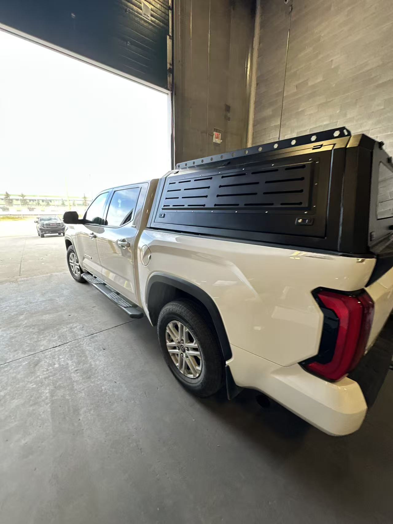 Toyota Tundra Truck Canopy | 5.5ft / 6.5ft Bed