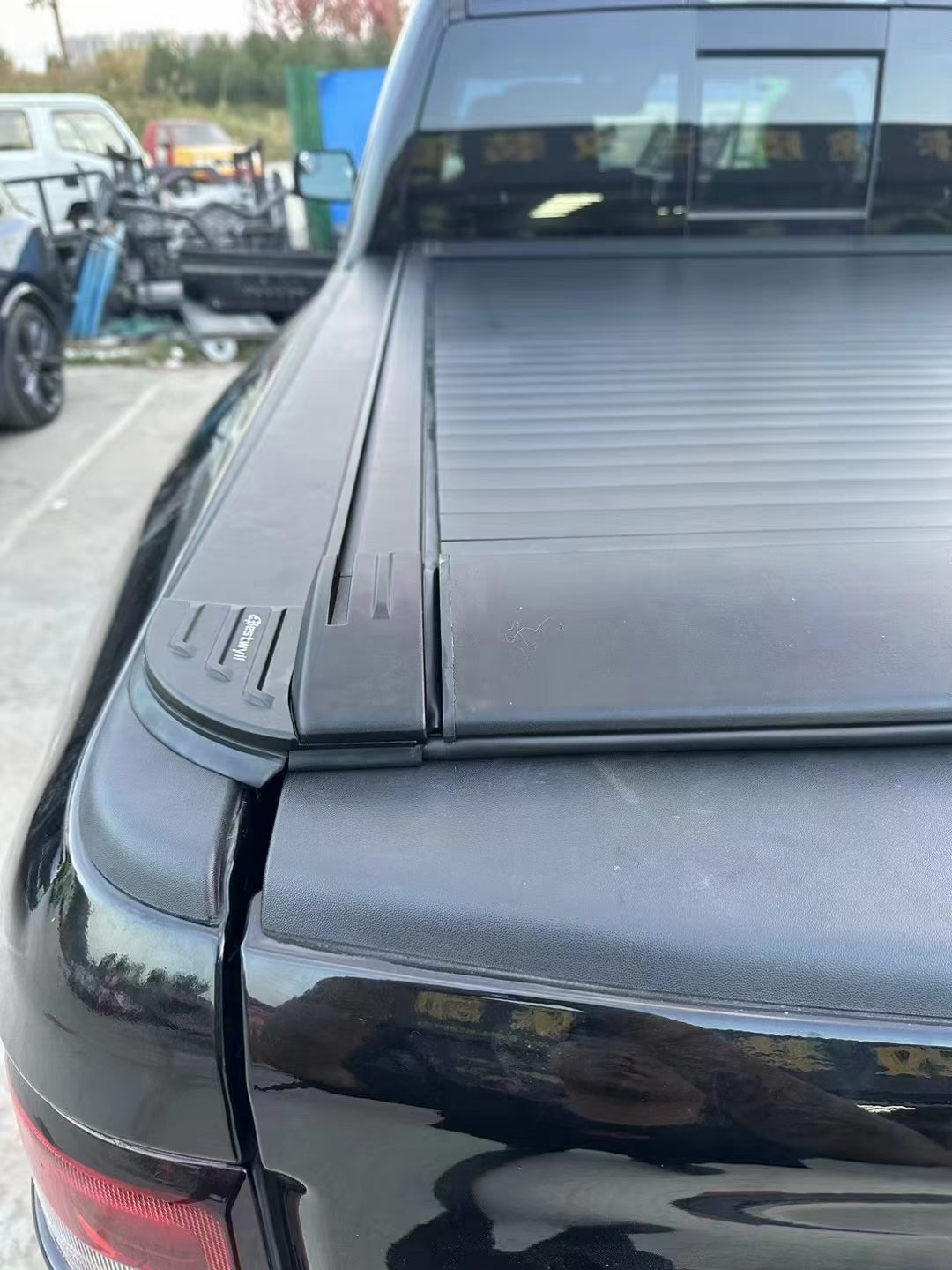 Bestwyll Electrical Retractable Truck Bed Cover - Ram 1500