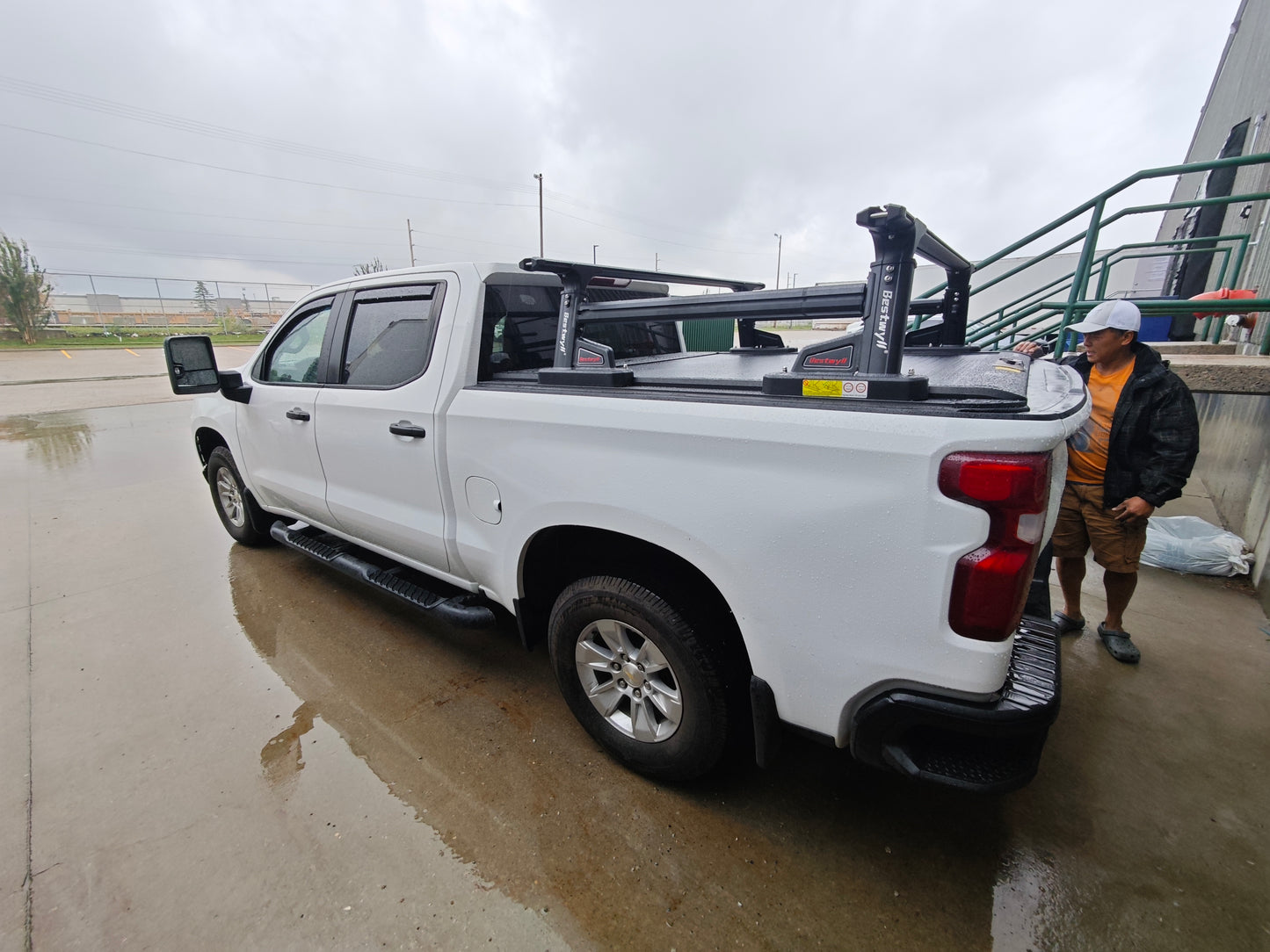 Bestwyll Manual Retractable Truck Bed Cover - Chevrolet Silverado 1500