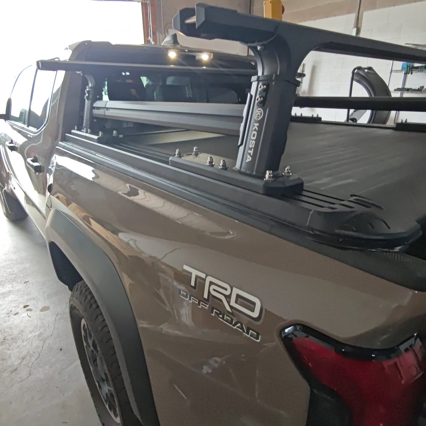 KOSTA Manual Retractable Truck Bed Cover -Toyota Tacoma